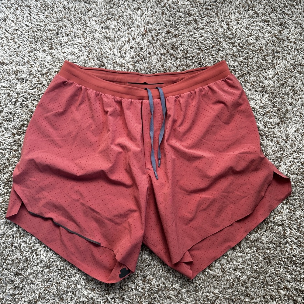Lululemon Fast and Free Shorts sz L